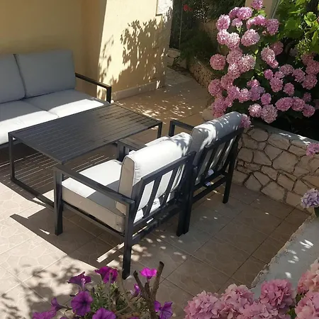 Διαμέρισμα Two Bedroom With Terrace No 1 Supetar
