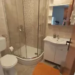 Two Bedroom With Terrace No 1 Appartement *
