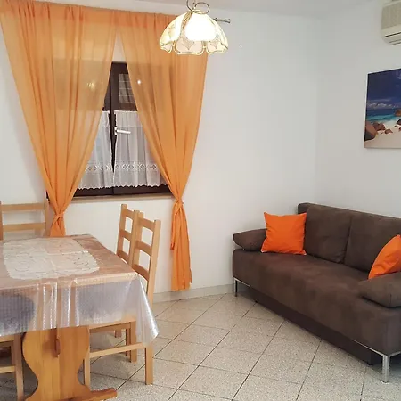 Lejlighed Two Bedroom With Terrace No 1 Supetar